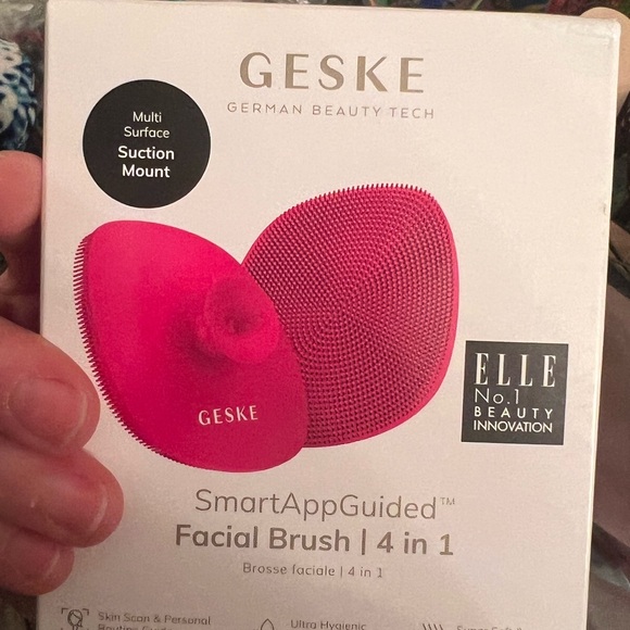 NWT GESKE SmartAppGuided M Facial Brush, 4 in 1 Professional Facial Brush Pink - Picture 2 of 8